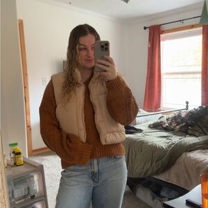 Meet your Posher, Saylor